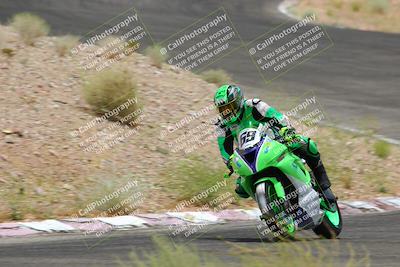 media/Jun-04-2022-WERA (Sat) [[b852bbbd55]]/Race 4 C Superbike Expert Novice/